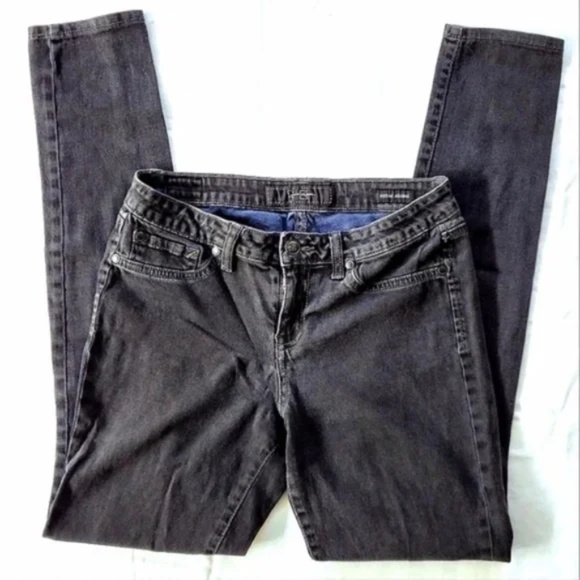 Jessica Simpson Kiss Me Jegging - Picture 1 of 10